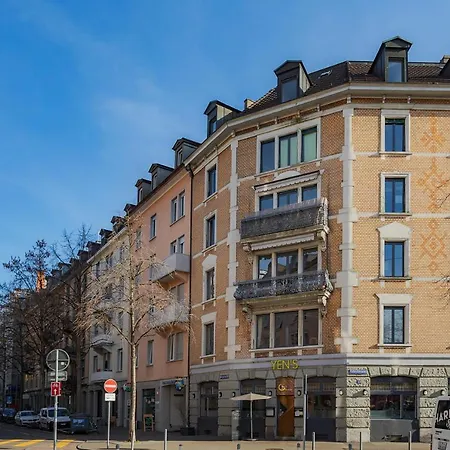 Swiss Star Aussersihl - Self Check-in * Zurich