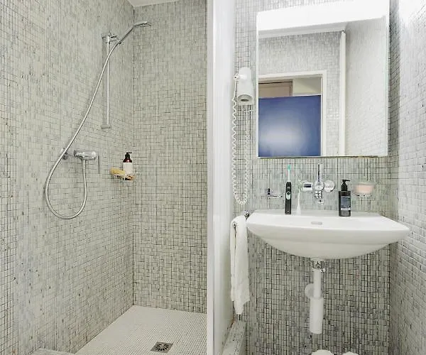 Apartment Swiss Star Aussersihl - Self Check-in *